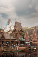 Frozen Land in Disneyland